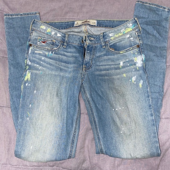 Hollister Jeans (low-rise) - Picture 2 of 5